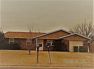 226 Deer Dr, Cache, OK 73527