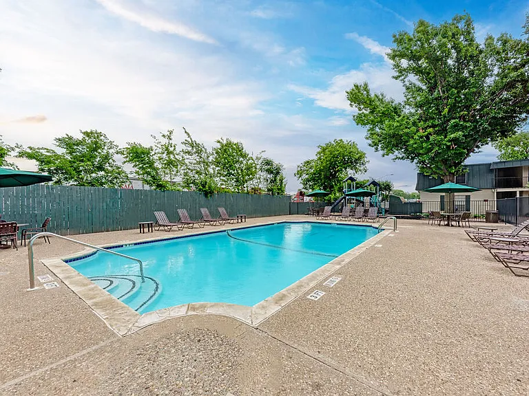 Austin Parke Apartments — Photo 16