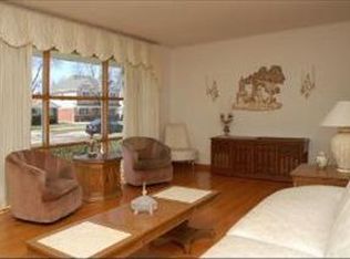 33 N Westgate Rd, Des Plaines, IL 60016