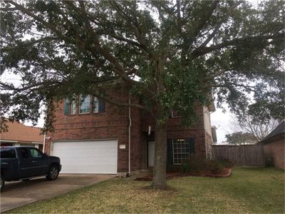 210 Almond Dr, Lake Jackson, TX, 77566