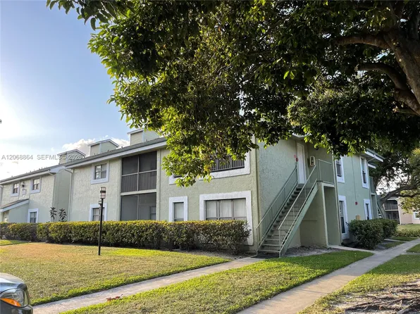 8739 NW 39th St, Fort Lauderdale, FL