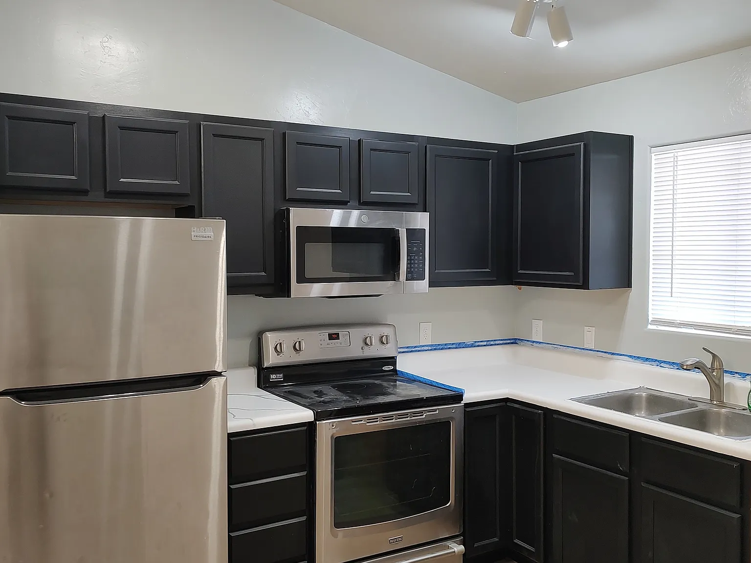 3 bed, 1100 sqft, $1,499 — Photo 3
