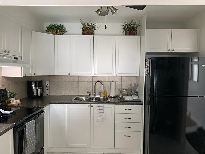 1350 Laurier St #1 — Photo 6