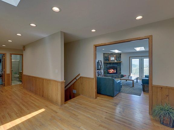 5th image of 505 Eagle View Dr