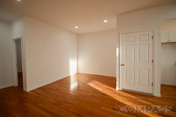 Rented by Compass | media 12