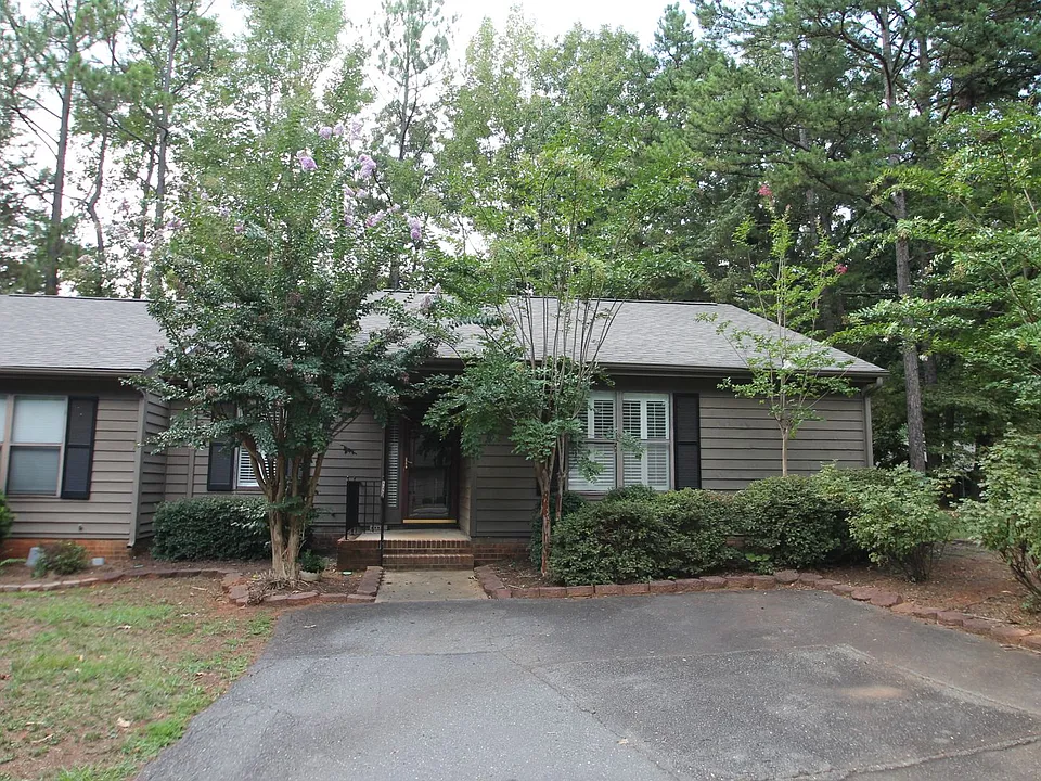 806 Beech Dr