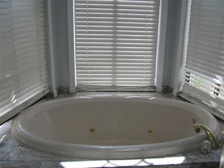 3210 Silkwood Loop — Photo 21