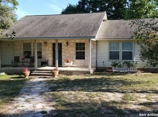 140 County Road 6862, Natalia, TX 78059