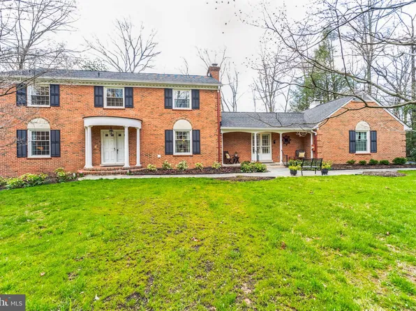 8300 Lando Ct, Gaithersburg, MD 20882