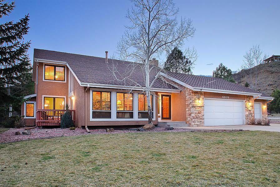 Impeccable Rockrimmon 2-Story