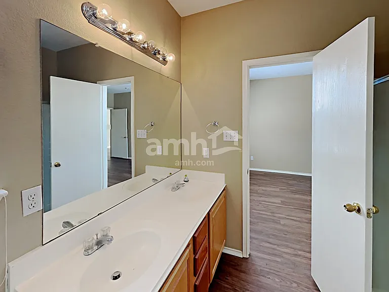 8516 Rainy Lake Dr — Photo 8