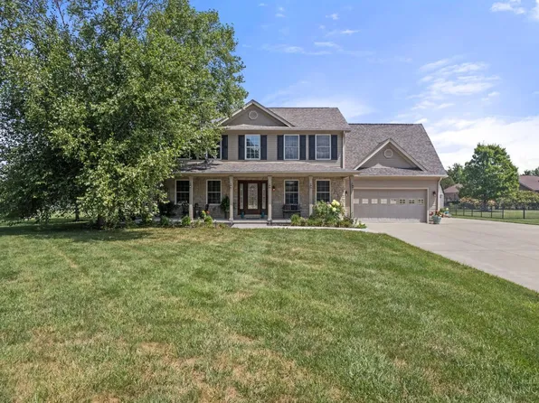 207 Woodland Xing, Mount Orab, OH 45154