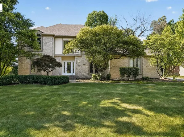 1431 Provincial Dr, Troy, MI 48084