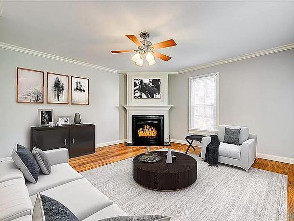 2nd image of 520 Hill Ave
