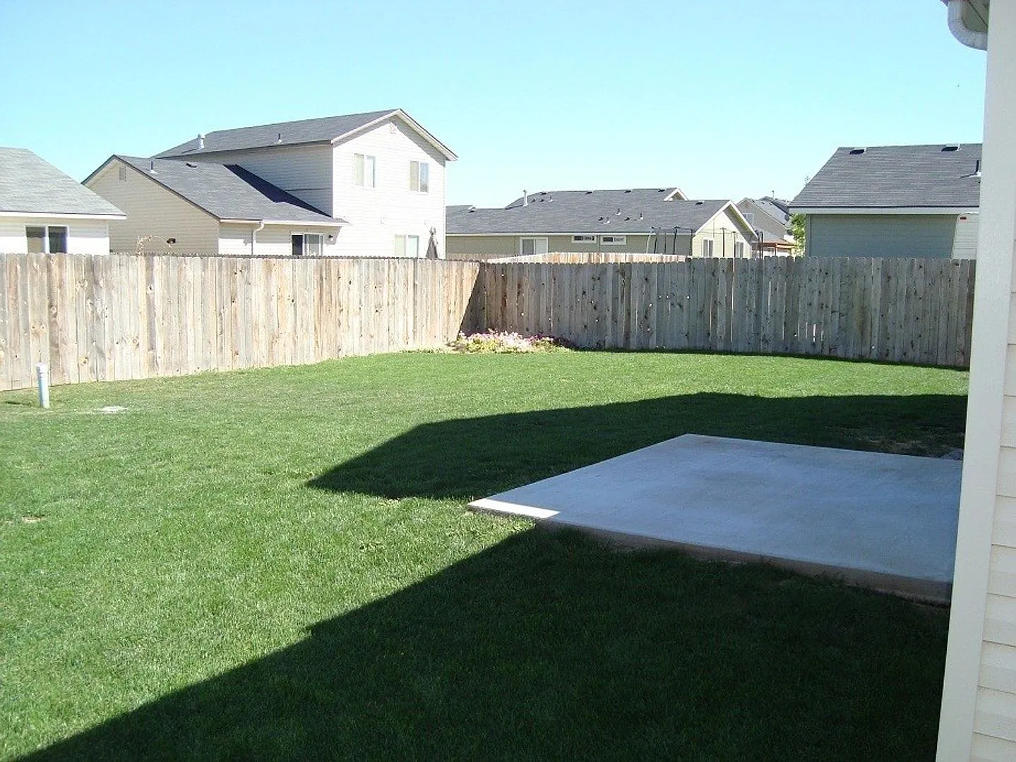 Spacious Beautiful Caldwell 3 Bed 2 Bath Home — Photo 3