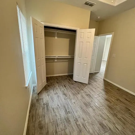 5202 N Hiawatha Dr — Photo 16