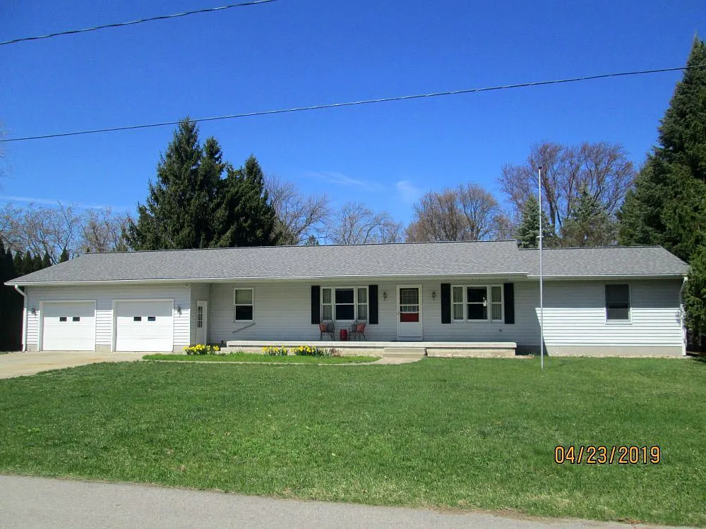 711 Avondale St photo 1