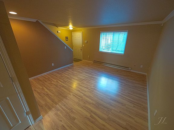 4th image of 12112 113th Avenue Ct E APT 5