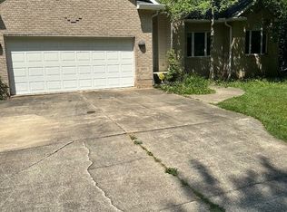 3616 Easton Rd, Barberton, OH 44203