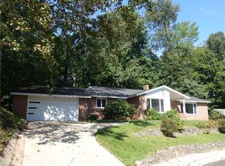 890 Shullo Dr, Akron, OH