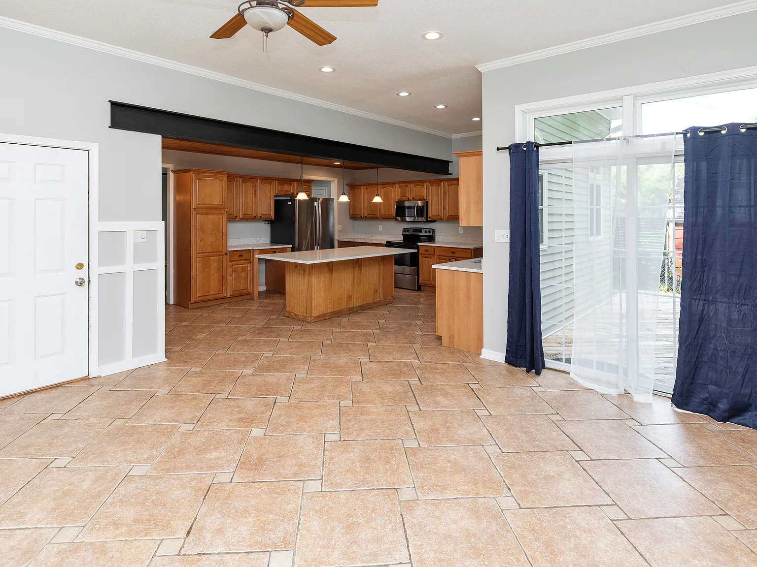 6105 Walnut Hill Dr — Photo 4