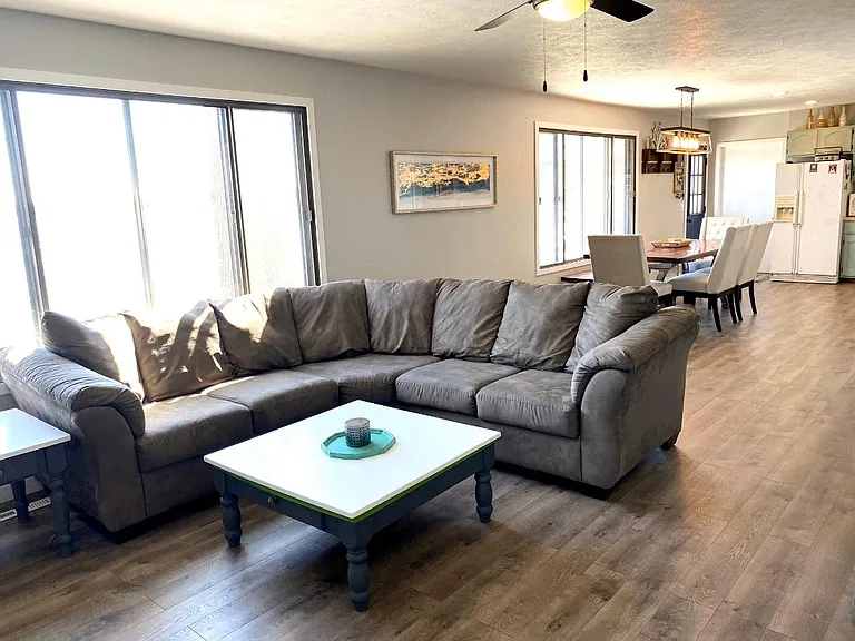 5731 S Shore Dr — Photo 10
