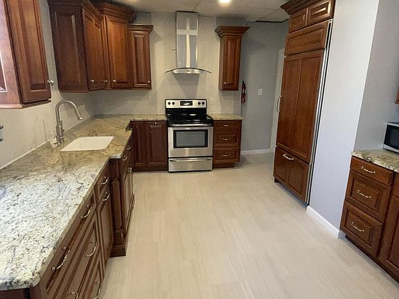 5th image of 24 N Chelsea Ave