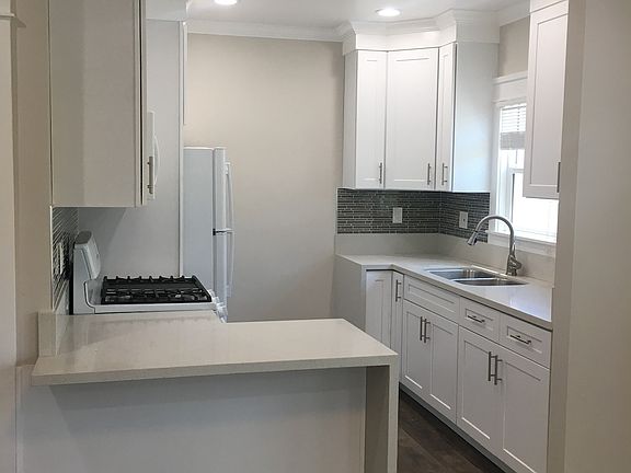 Bright Kitchen with all appliances