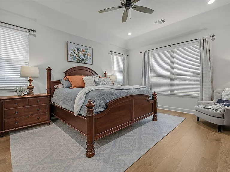 4309 Batona Ct — Photo 21