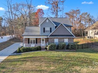 312 Oak Knl, Hildebran, NC 28637