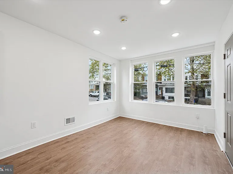2534 S 61st St #2 — Photo 5