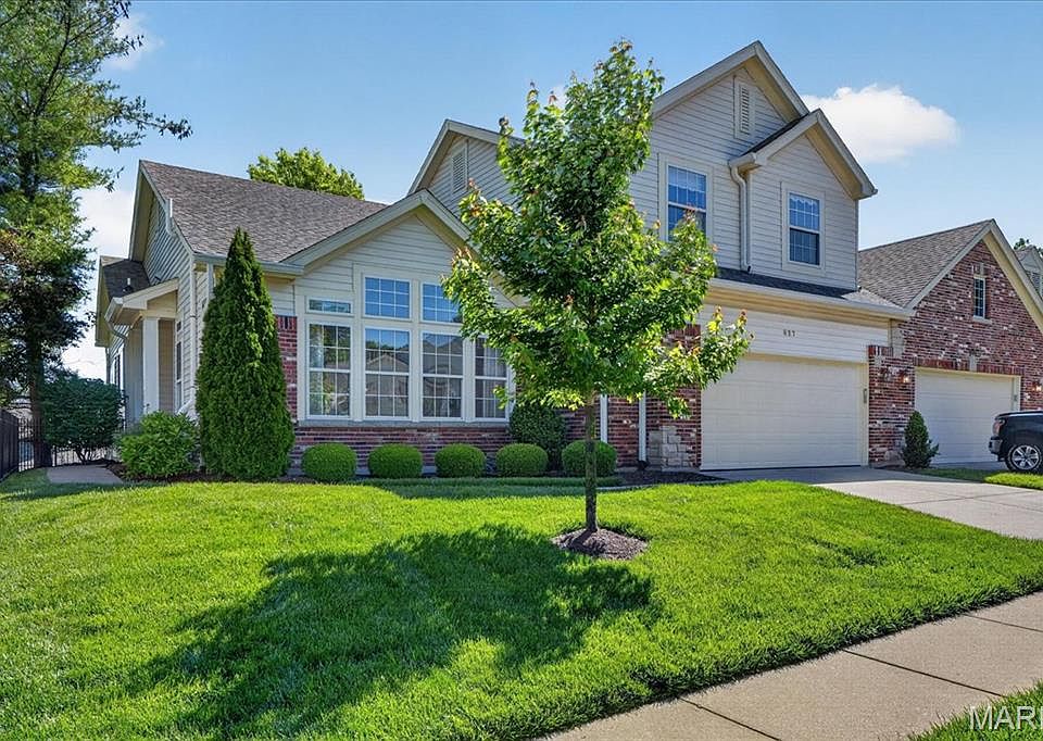 1st image of 827 Stone Meadow Dr