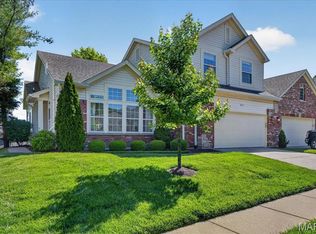 827 Stone Meadow Dr, Chesterfield, MO 63005