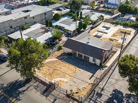 2nd image of 10267 Tujunga Canyon Blvd