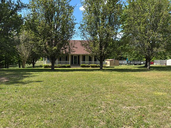 3rd image of 3594 Oak Grove Rd