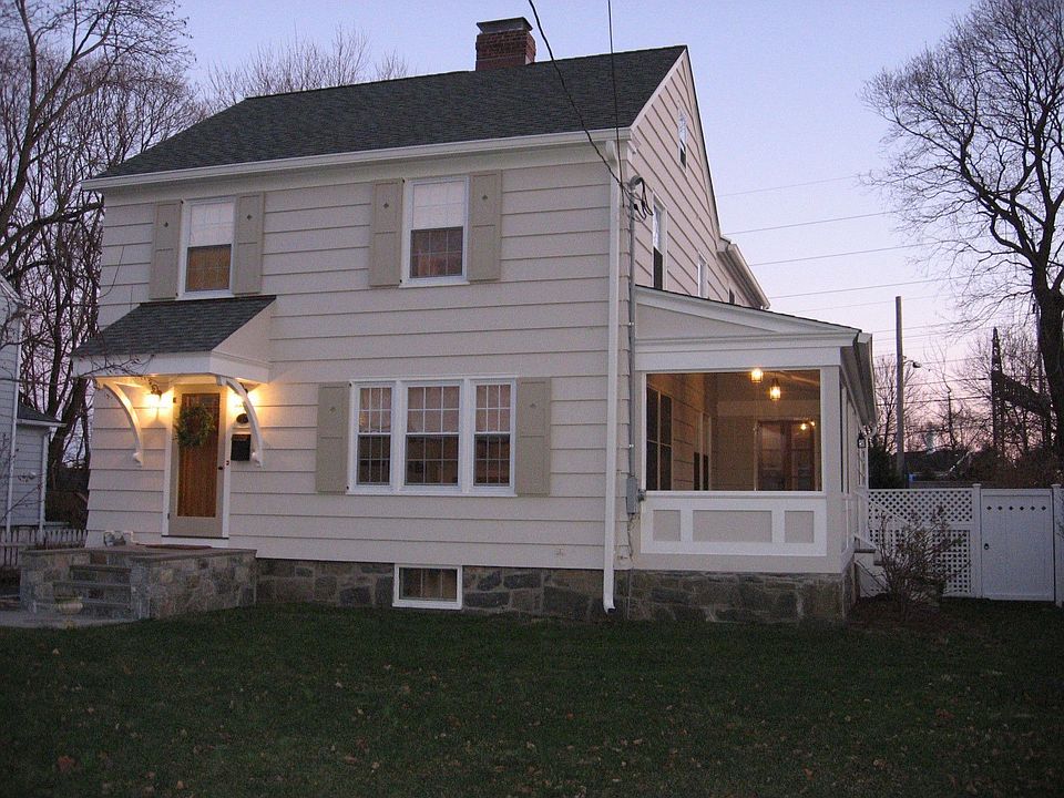 42 Ludlowe - Front
