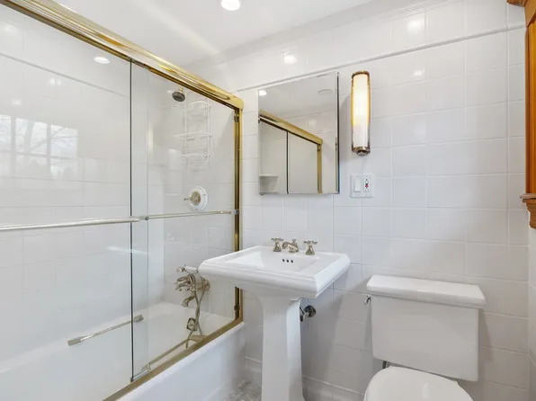 127 Beverly Road image 14 of 57