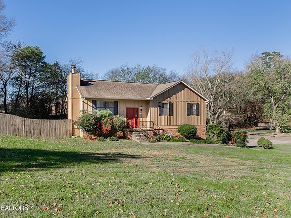 2nd image of 1801 Dunraven Dr