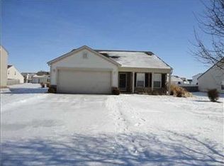 809 Tulip Ln, Greenwood, IN 46143