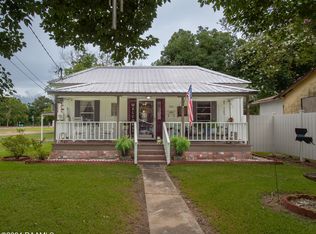 740 N 3rd St, Eunice, LA 70535