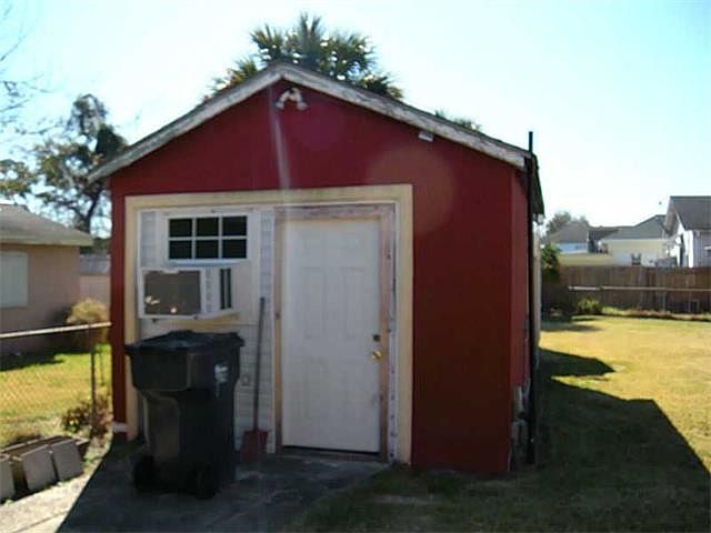1st image of 1608 Sere St