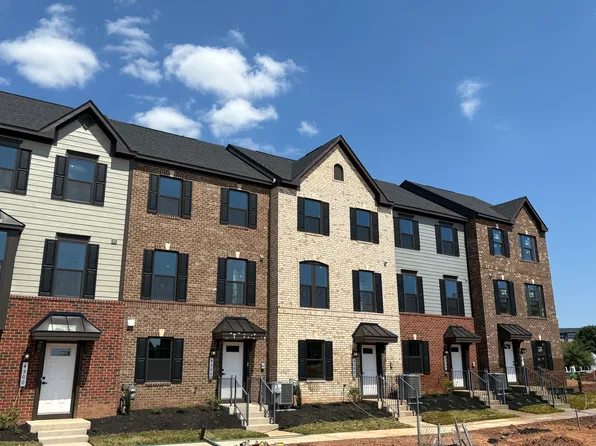 4504 Dandelion Loop, Chantilly, VA 20151