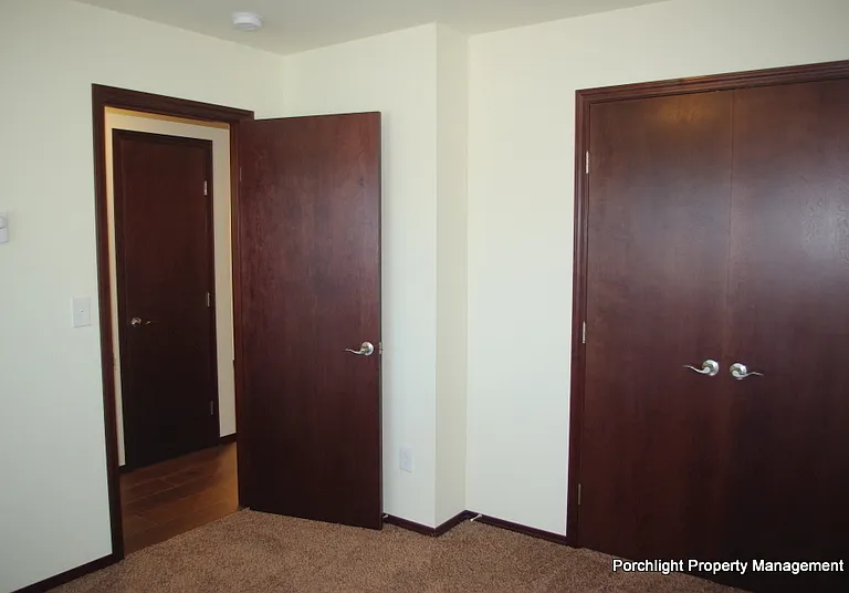 2009 Aaron Dr #1-8 — Photo 17