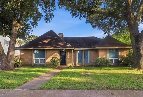 21131 Park Brook Dr Photo 1