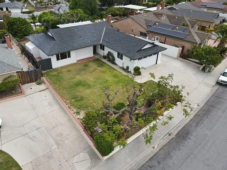 25121 Monte Verde Dr — Photo 22