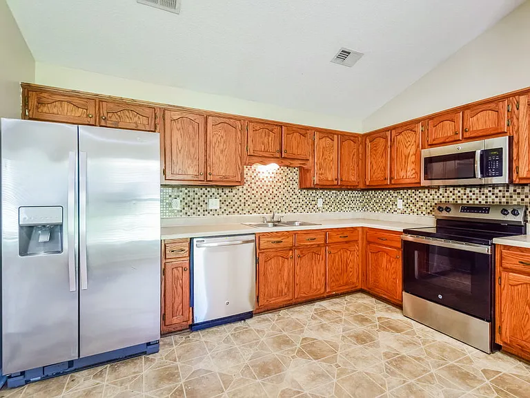 8035 Park Pike Dr — Photo 9