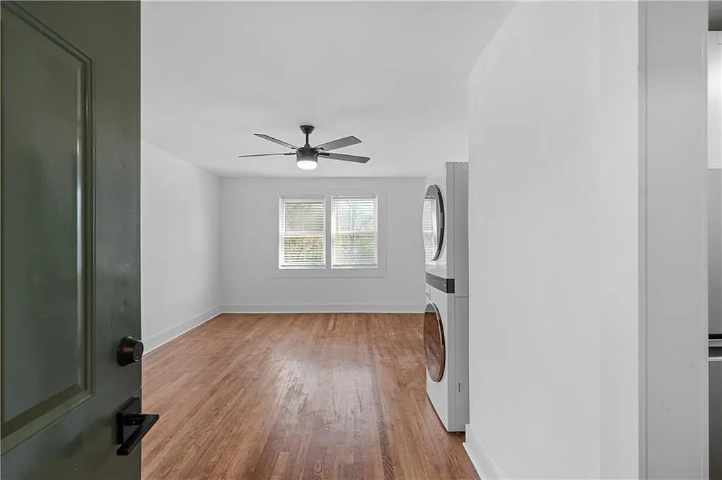 Building Photo - 1338 McLendon Ave #11