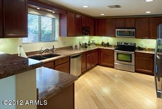 5th image of 5039 E Poinsettia Dr