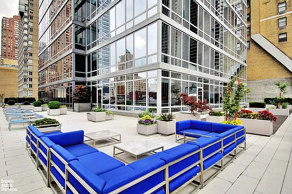 Rented by Brown Harris Stevens | media 20