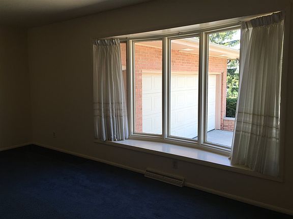 5th image of 1014 E Eckman St